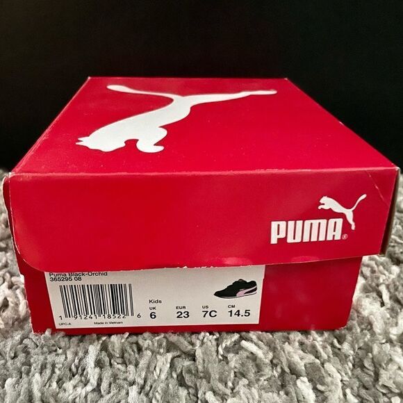 NIB Puma® Kids ST Runner V2 Hook and Loop Shoes - Picture 9 of 10